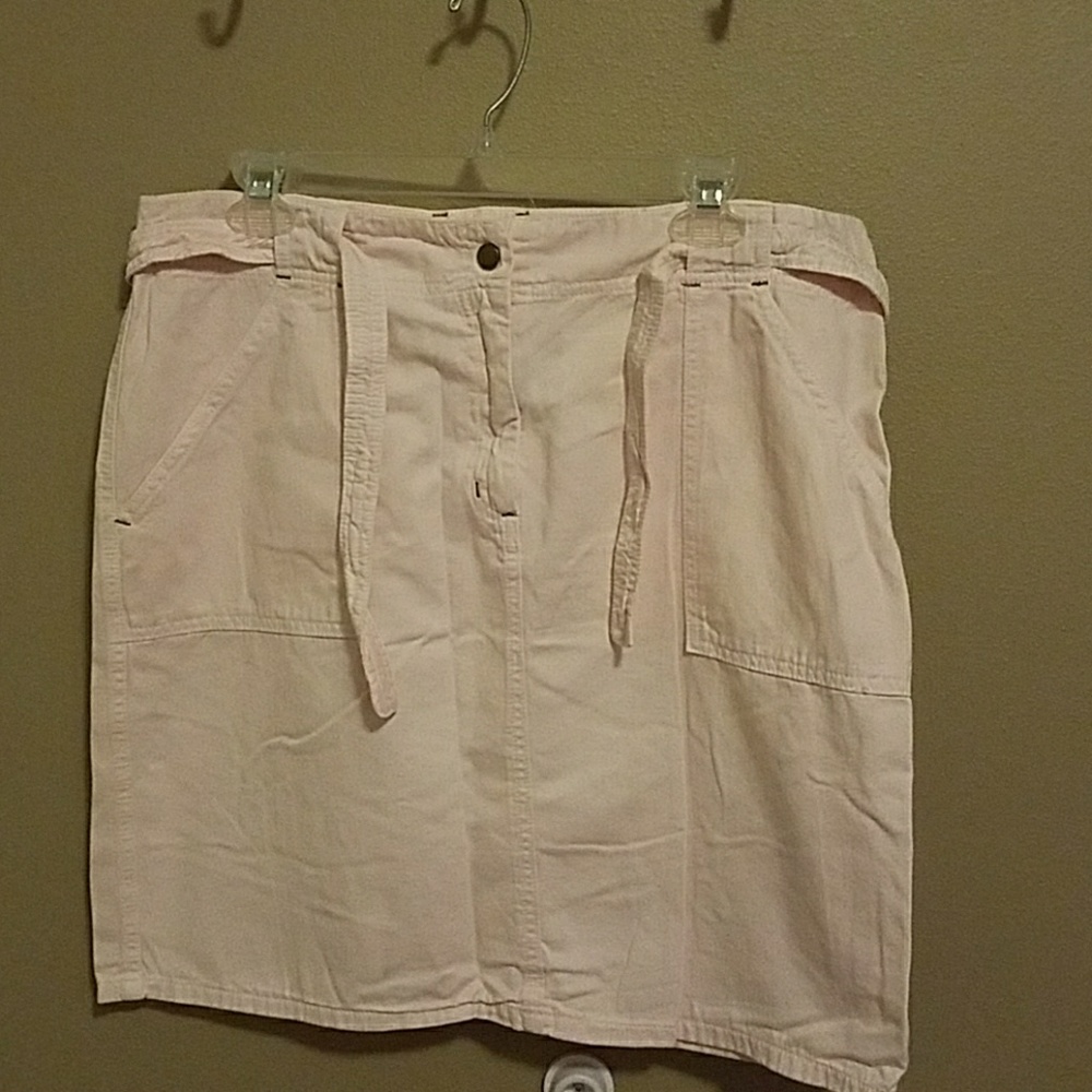 Pink short skirt sz L